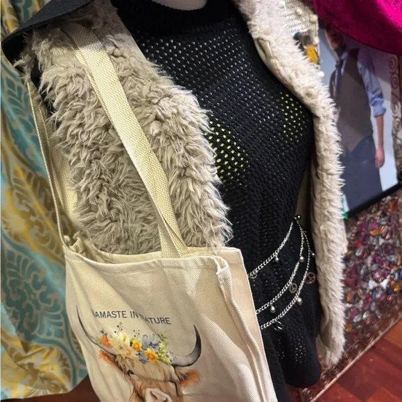 Black Knit fish net Large, tags attached, can be worn as a dress - Picture 4 of 7